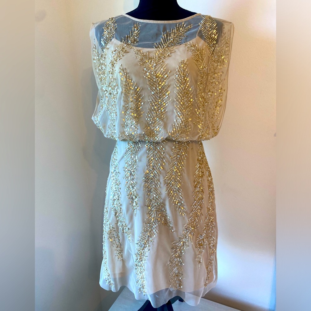 Aidan Mattox
Beaded Cap Sleeves Sheath Cocktail Dress size 10